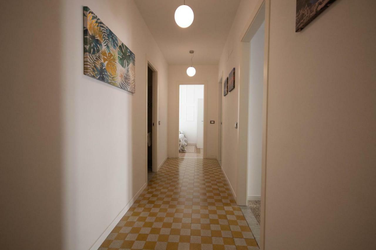Italia121 Apartment ลาสเปเซีย ภายนอก รูปภาพ
